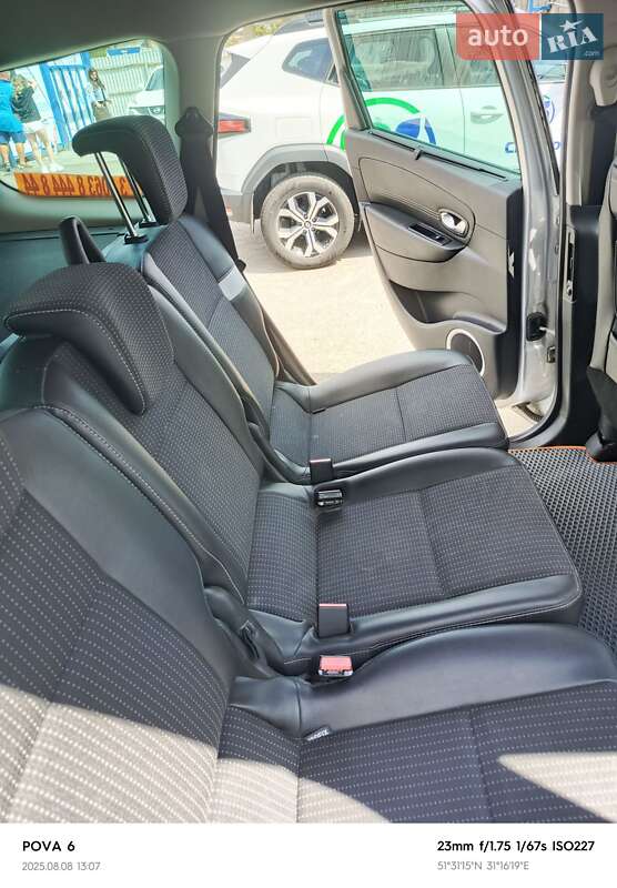 Мінівен Renault Grand Scenic 2011 в Чернігові фото 31 Мінівен Renault Grand Scenic 2011 в Чернігові