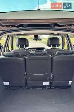 Минивэн Renault Grand Scenic 2010 в 