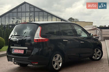 Минивэн Renault Grand Scenic 2011 в 