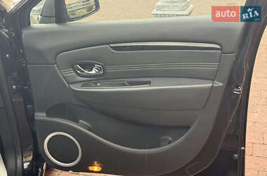 Минивэн Renault Grand Scenic 2011 в 