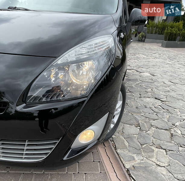 Минивэн Renault Grand Scenic 2011 в Черновцах