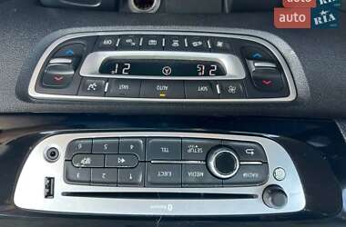 Минивэн Renault Grand Scenic 2012 в 