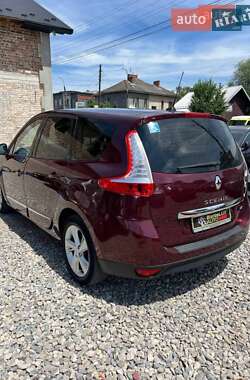 Минивэн Renault Grand Scenic 2012 в 