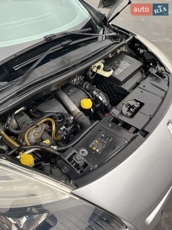 Минивэн Renault Grand Scenic 2009 в Сумах