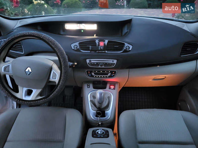 Мінівен Renault Grand Scenic 2011 в Петропавлівській Борщагівці