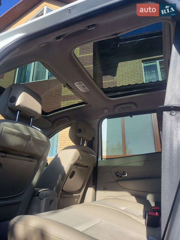 Мінівен Renault Grand Scenic 2011 в Петропавлівській Борщагівці