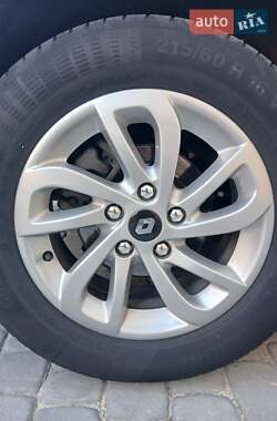 Минивэн Renault Grand Scenic 2014 в 