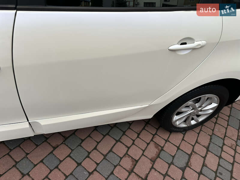 Минивэн Renault Grand Scenic 2014 в Ивано-Франковске