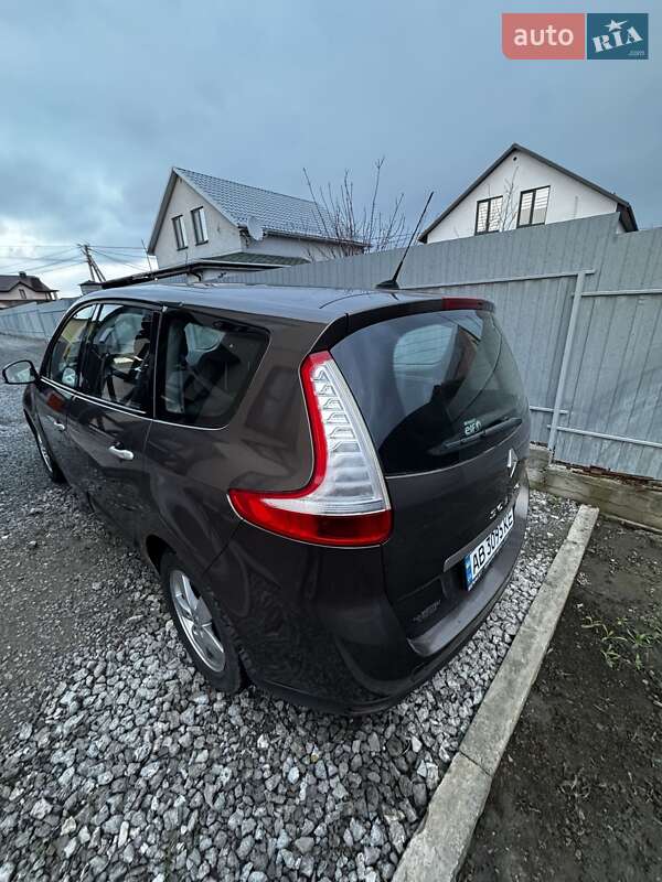 Минивэн Renault Grand Scenic 2010 в Виннице
