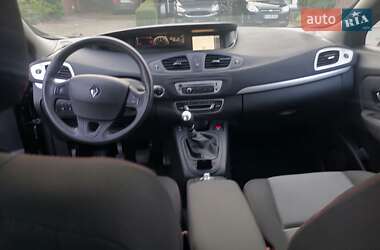 Мінівен Renault Grand Scenic 2015 в 