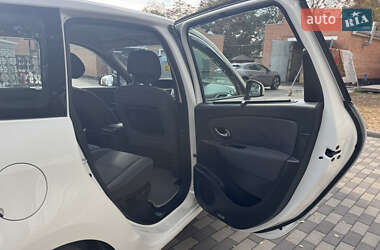 Минивэн Renault Grand Scenic 2009 в 