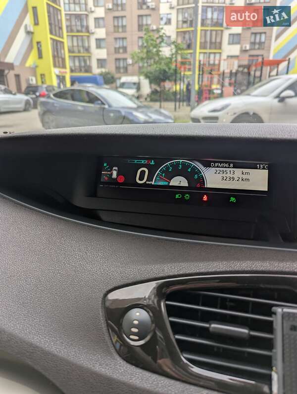Минивэн Renault Grand Scenic 2011 в Киеве