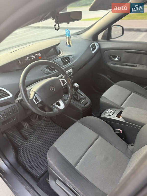 Минивэн Renault Grand Scenic 2012 в Львове