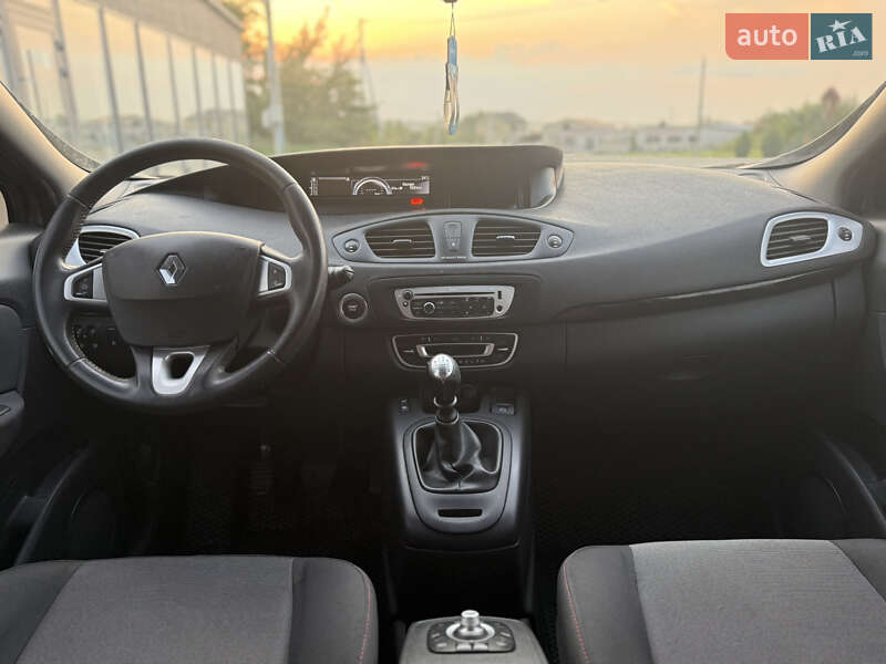Минивэн Renault Grand Scenic 2012 в Львове