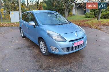 Минивэн Renault Grand Scenic 2011 в 