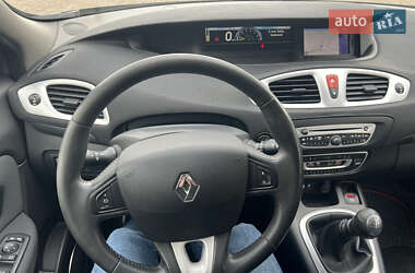 Минивэн Renault Grand Scenic 2009 в 