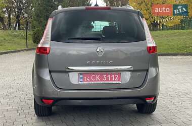 Минивэн Renault Grand Scenic 2014 в 