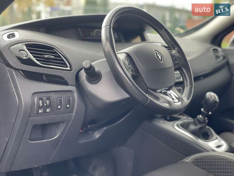 Минивэн Renault Grand Scenic 2014 в Стрые фото 36 Минивэн Renault Grand Scenic 2014 в Стрые