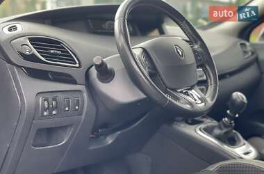 Минивэн Renault Grand Scenic 2014 в 
