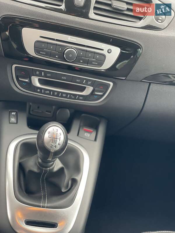 Минивэн Renault Grand Scenic 2014 в Стрые фото 46 Минивэн Renault Grand Scenic 2014 в Стрые