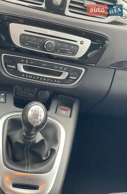 Минивэн Renault Grand Scenic 2014 в 