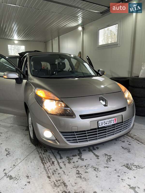 Минивэн Renault Grand Scenic 2011 в Золочеве фото 15 Минивэн Renault Grand Scenic 2011 в Золочеве
