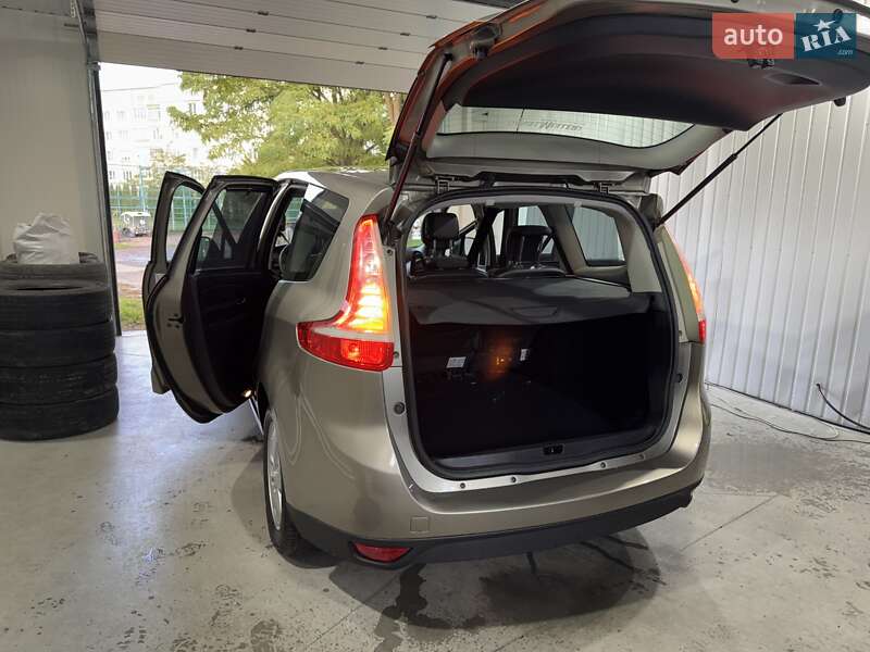 Минивэн Renault Grand Scenic 2011 в Золочеве фото 16 Минивэн Renault Grand Scenic 2011 в Золочеве