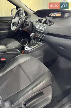 Мінівен Renault Grand Scenic 2011 в 