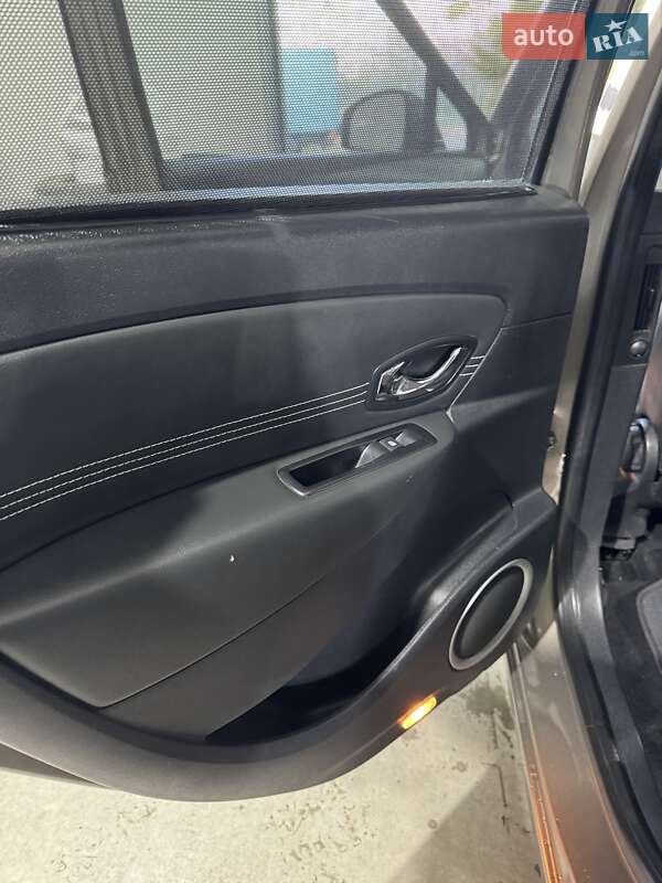 Минивэн Renault Grand Scenic 2011 в Золочеве фото 35 Минивэн Renault Grand Scenic 2011 в Золочеве