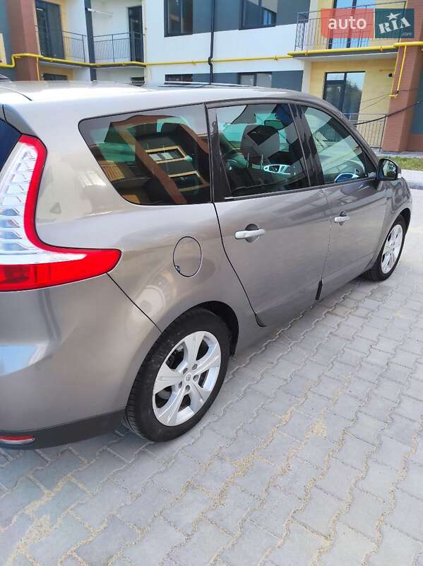 Минивэн Renault Grand Scenic 2010 в Виннице