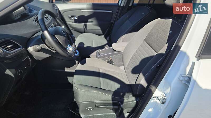 Мінівен Renault Grand Scenic 2015 в Вінниці фото 41 Мінівен Renault Grand Scenic 2015 в Вінниці