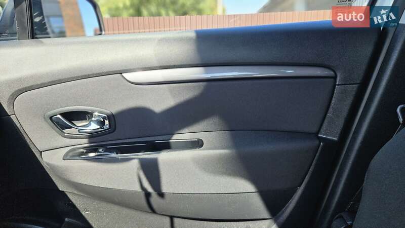 Мінівен Renault Grand Scenic 2015 в Вінниці фото 56 Мінівен Renault Grand Scenic 2015 в Вінниці