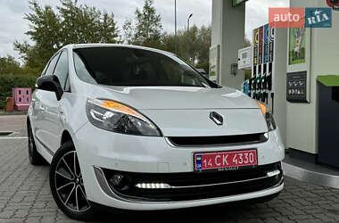 Минивэн Renault Grand Scenic 2012 в 