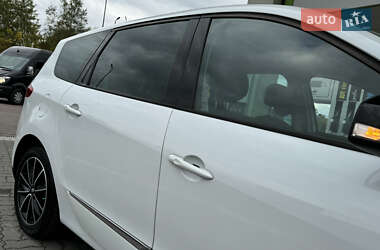 Минивэн Renault Grand Scenic 2012 в 