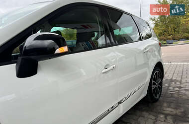 Минивэн Renault Grand Scenic 2012 в 