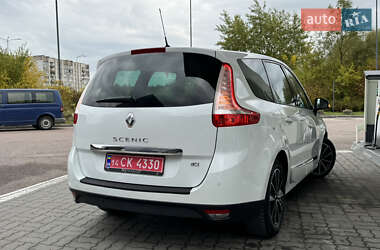 Минивэн Renault Grand Scenic 2012 в 