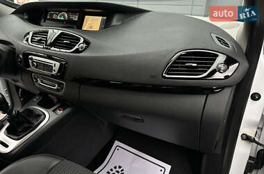 Минивэн Renault Grand Scenic 2012 в 