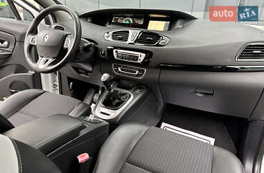 Минивэн Renault Grand Scenic 2012 в 
