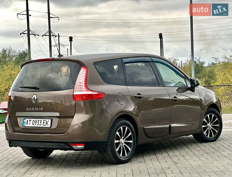Мінівен Renault Grand Scenic 2011 в Кропивницькому