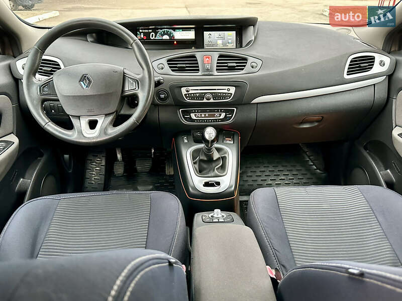 Мінівен Renault Grand Scenic 2011 в Кропивницькому