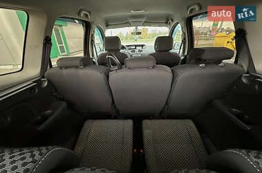 Минивэн Renault Grand Scenic 2011 в 