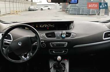 Минивэн Renault Grand Scenic 2013 в 