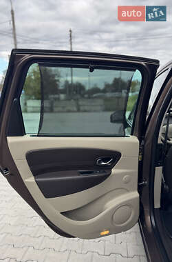 Минивэн Renault Grand Scenic 2010 в 