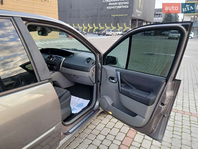 Минивэн Renault Grand Scenic 2005 в Ивано-Франковске