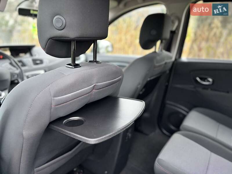 Минивэн Renault Grand Scenic 2013 в Рожище