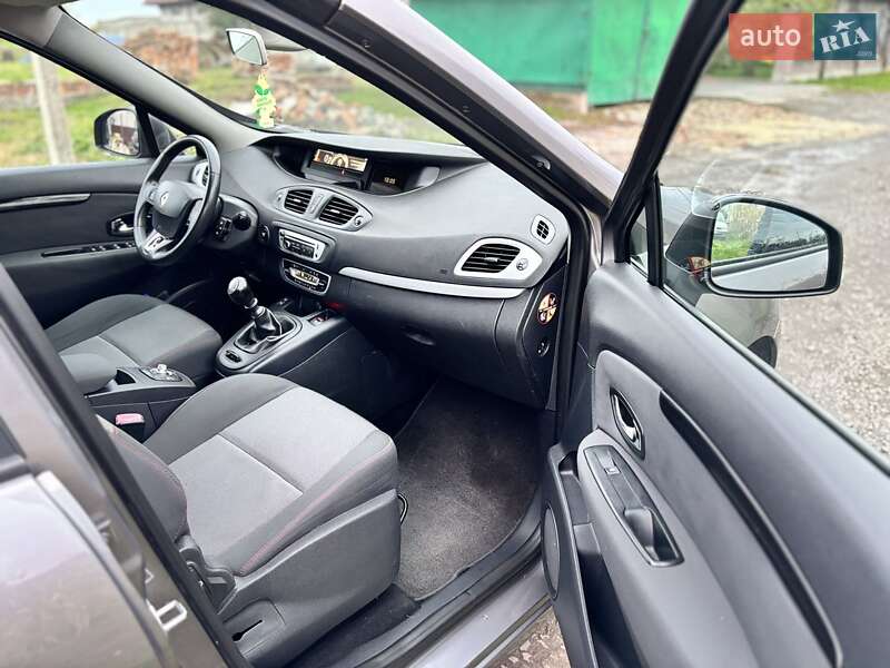Минивэн Renault Grand Scenic 2013 в Рожище