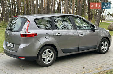 Минивэн Renault Grand Scenic 2013 в 