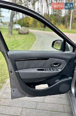 Минивэн Renault Grand Scenic 2013 в 
