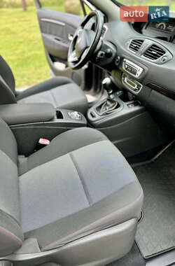 Минивэн Renault Grand Scenic 2013 в 
