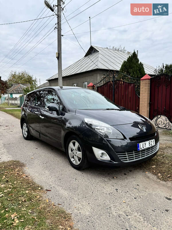 Минивэн Renault Grand Scenic 2011 в Котельве